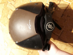 Jezdecká bezpečnostní helma 