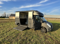 Renault Master PARAGAN 2.3  110kw  Manual